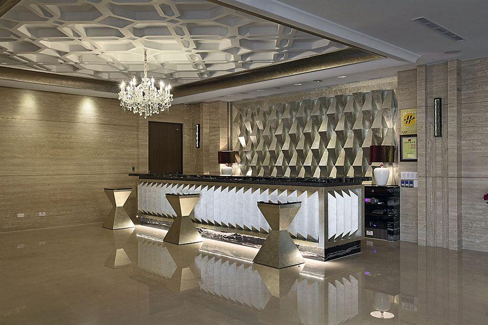 Grand City Hotel Fengyuan Extérieur photo