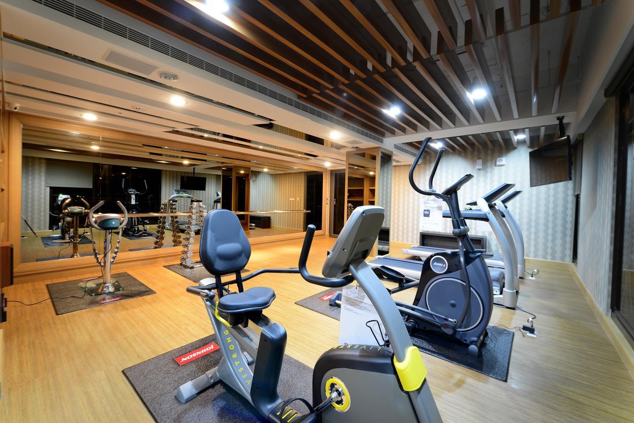 Grand City Hotel Fengyuan Extérieur photo
