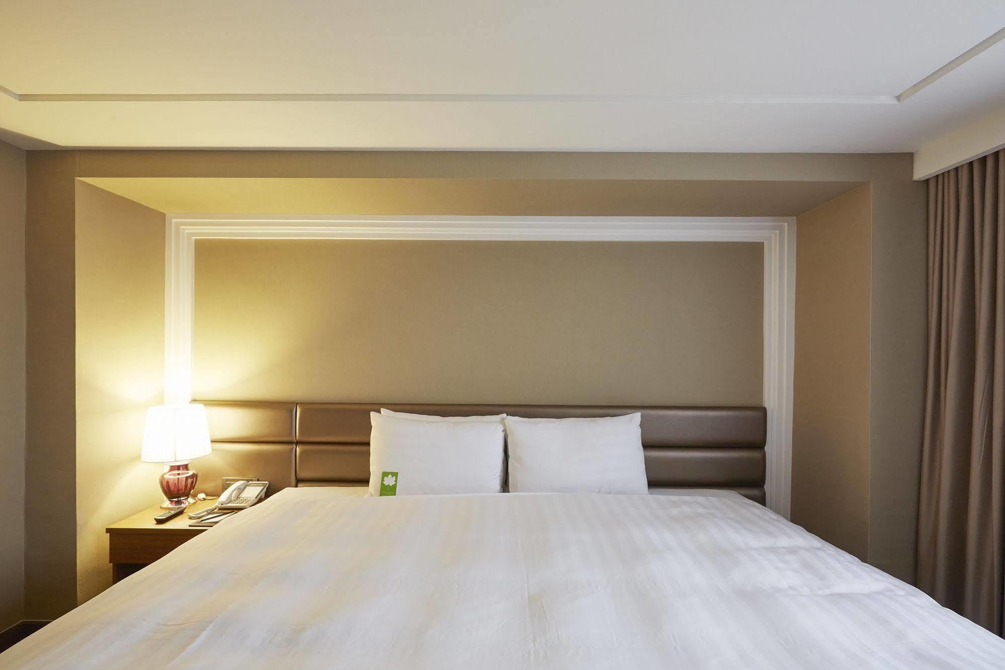 Grand City Hotel Fengyuan Extérieur photo