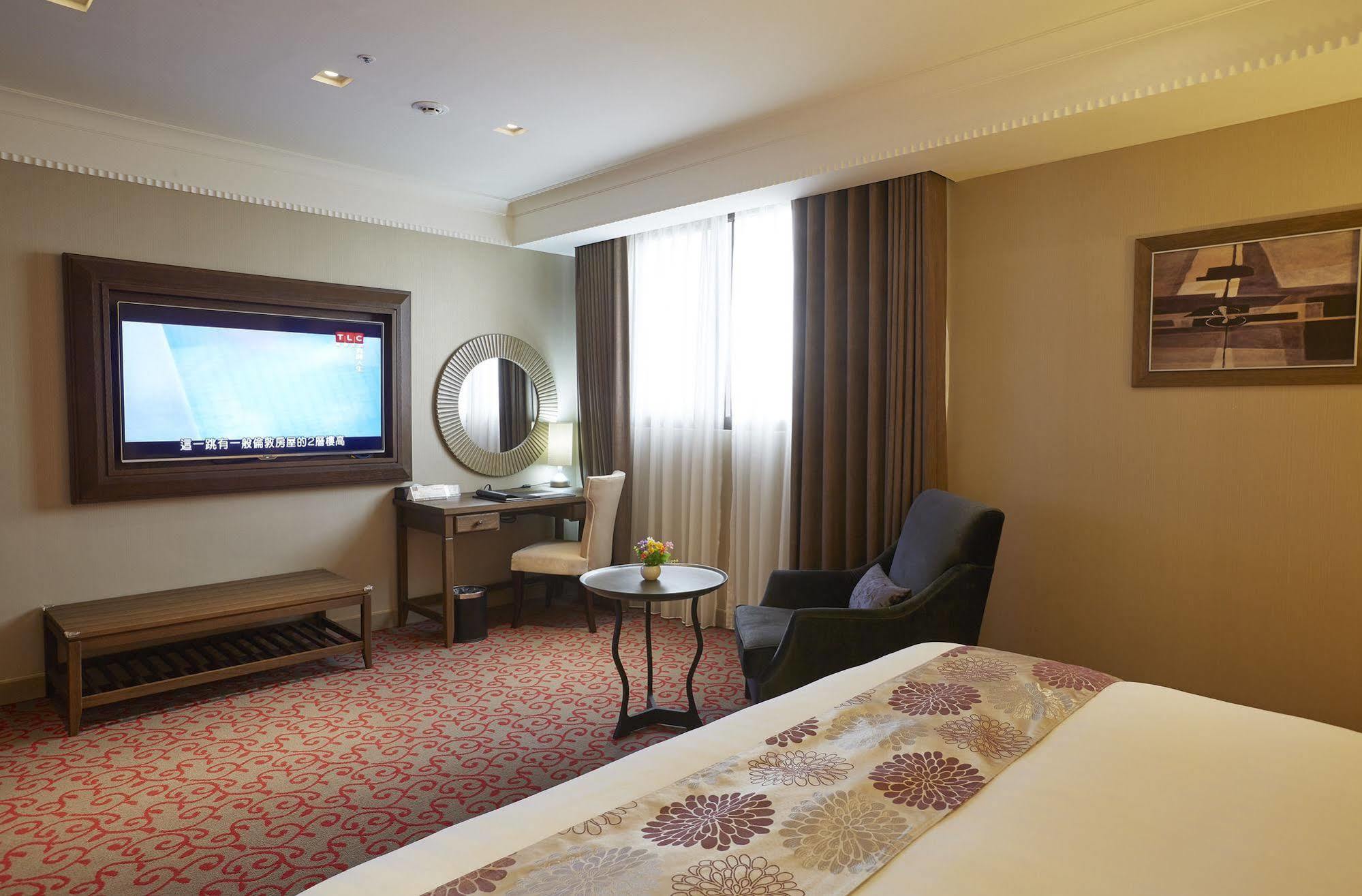 Grand City Hotel Fengyuan Extérieur photo